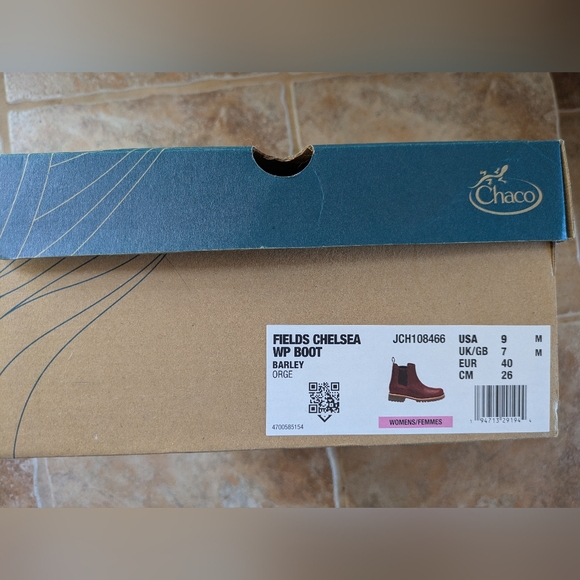 Chaco Women's Fields Chelsea Boots In Barley - Picture 3 of 11